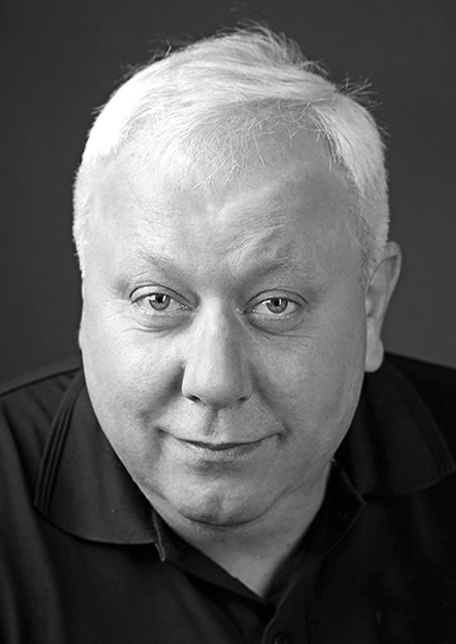 Михайло Аугуст  актор   	національного академічного театру ім. Лесі Українки