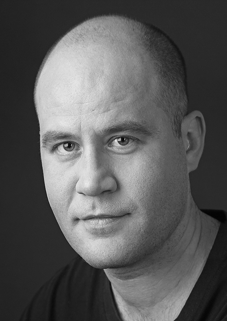 Олександр Валюк  актор   	національного академічного театру ім. Лесі Українки