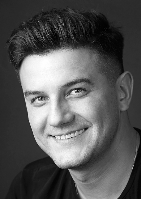 Олександр Крючков  актор   	національного академічного театру ім. Лесі Українки