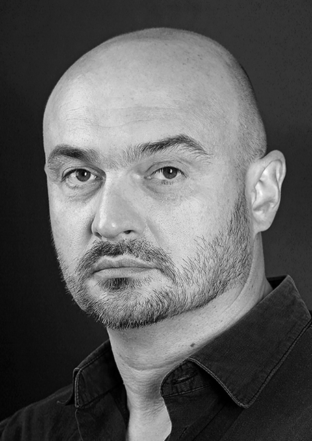 Володимир Осадчий  актор   	національного академічного театру ім. Лесі Українки