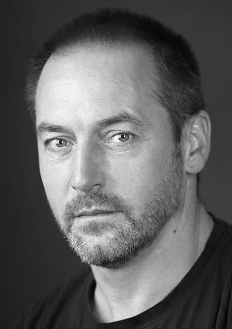 Дмитро Савченко  актор   	національного академічного театру ім. Лесі Українки