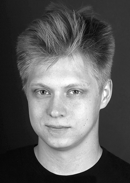 Олег Худик  актор   	національного академічного театру ім. Лесі Українки