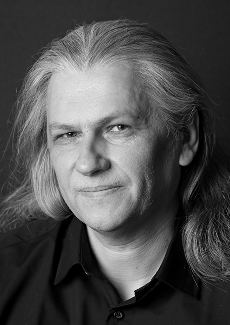 Олексій Кабанов  актор   	національного академічного театру ім. Лесі Українки