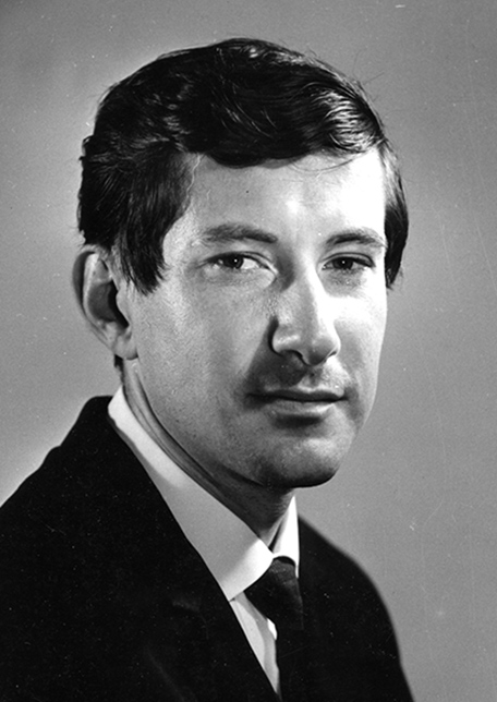 Комаров Олег Васильович актор драматичного театру і кіно