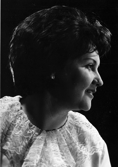 Жирова Галина Олександрівна Актриса драматичного театру і кіно.