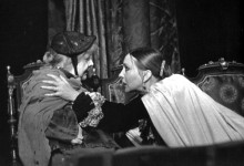 ГАЛЧИХА (ліворуч)
«Без провини винуваті» О. Островського.
Кручиніна – Л. Кадочнікова.
1991 р.
