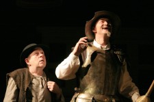 САНЧО ПАНСА (ліворуч)
«Дон Кіхот. 1938 рік» М.Булгакова (за М.Сервантесом). 2006 р.
Ю.Гребельник – Дон Кіхот.
