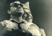 МАЙКЛ БЕГЕР (праворуч) 
«Сенсація № 1» Л.Дмитерка. 1965 р. 
Ю.Мажуга – Піт Браун.
