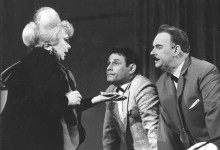 ТОДОРОС ПАРЛАС (в центрі)
«Потрібен брехун» Д. Псафаса. 
1963 р.
В сцені зайняті: А.Николаева, А.Таршин.