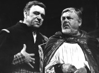 НОРФОЛК (слева)
«Королевские игры» Г.Горина. 1997 г.
А. Пазенко – Вулси.