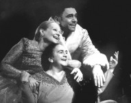 ИГОРЬ
«Рождественские грезы» Н.Птушкиной. 2000 г. 
В сцене заняты: И.Дука, И.Бунина.