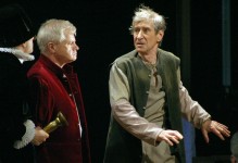 ПЕРШИЙ СТАРИЙ (праворуч)
«Дон Кіхот. 1938 рік» М.Булгакова (за М. Сервантесом). 2006 рік.
Б. Вознюк – Мажордом.