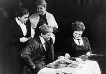 ЛЕНІН
«Сині коні на червоній траві» М.Шатрова. 1980 р.
У сцені задіяні: В. Предаєвич, І. Павлова, Н. Батуріна. 
