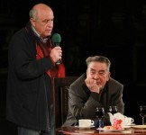 «Есть что вспомнить…»
М.Резникович и Н.Рушковский во время записи ТВ программы 
«Невыдуманные истории из жизни одного театра». Киев. 2012 год.