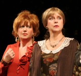 ІДА (праворуч)
«Бабине літо» А.Менчелла. 2007 р.   
А. Варпаховська – Люсіль.
