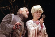 НЕНІЛ
«Трохи ніжності» А.Ніколаї. 2004 рік.
Л. Яремчук – Мімі.