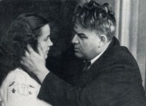 ЕГОР  БУЛЫЧОВ
«Егор Булычов и другие» М.Горького. 1952 г.
Киевский академический укр. драм.
театр им. И. Франко. 
Ю. Ткаченко – Шура. 
