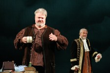 ЛЕПОРЕЛЛО (слева)
«Завещание целомудренного бабника» А.Крыма. 2006 г.   
В. Зайцев – Дон Жуан.