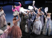 ЭПИЗОД «ГОГОЛЬ» (в центре)
«Везде один… Свеча на ветру»
Композиция М.Резниковича. 2014 г.
