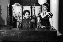 ГЕНЕРАЛ ДЮСЬЄР
«Давним-давно» О.Гладкова. 1955 р.
Г. Ніколаєва – Луїза Жермон.
