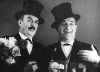 ТЕОФІЛОС ФЕРЕКІС (ліворуч)
«Потрібен брехун!» Д.Псафаса. 1963 р.
