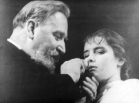 ОКАЙОМОВ
«Машенька» О.Афіногенова. 1959 р.
А. Роговцева – Машенька.