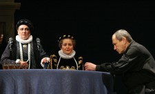 ДУХОВНИК ГЕРЦОГА
«Дон Кіхот. 1938 рік» М. Булгакова (за Мігелем Сервантесом). 2006 р.
У сцені задіяні: Т. Шеліга, О. Вороніна.
