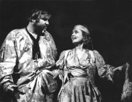 МАМАША КУРАЖ
«Мамаша Кураж и её дети» Б.Брехта. 1986 г. 
В. Бессараб – Повар.
