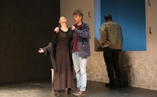 Кашліков К.Г. – режисер-постановник
вистави «Вид з мосту» А.Міллера. 2016 рік.
На репетиції.
