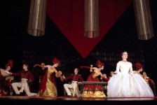 Театр имени Леси Украинки.
«Маскарад» М.Лермонтова. 2004 г. 
Хореография – Рубиной А.Д.
