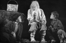 ДЕМИДКА (слева)
«Юность Поли Вихровой. Русский лес» Л.Леонова. 1959 г.
В сцене заняты: В. Халатов, И. Захарова.
