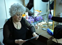 А. Варпаховська перед виставою. 2011 рік.