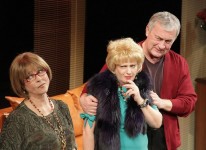 МАРГО (по центру)
«Спасибі, Марго!» В.Мухар’ямова. 2017 рік.
Л. Яремчук – Ліза, О. Гетьманський – Марк.