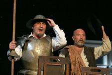 ДОН КІХОТ (ліворуч)
«Дон Кіхот. 1938 рік» М.Булгакова 
(за М.Сервантесом). 2006 р. 
В. Алдошин – Санчо Панса.
