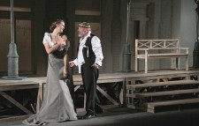 ЧОЛОВІК ВАСЄЧКА
«Дрібниці життя» за оповіданнями А. Чехова. 2015 р.
Г. Гринчак – Дружина.