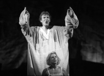 АЛХОНОН
«Тойбеле та її демон» І.Башевіса-Зінгера, І.Фрідман. 1996 р.
Т. Назарова – Тойбеле.