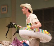 у виставі Занадто щасливий батько 