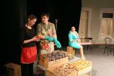 у виставі Янголятко,  або Сексуальні неврози  наших батьків 