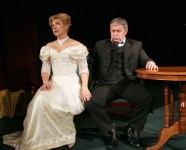 у виставі Тепленьке місце 