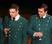 у виставі Тепленьке місце 