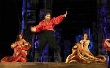 у виставі Уявно хворий 