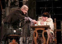 у виставі Уявно хворий 