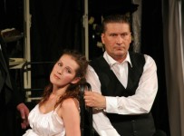 у виставі Справжній чоловік на початку тисячоліття... 