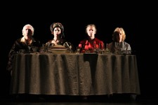 у виставі Нахлібник 