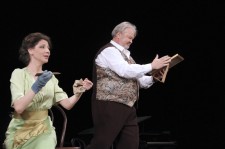 у виставі Д-р 