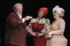 у виставі Д-р 