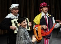 у виставі Дерева помирають стоячи 