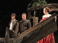 у виставі Джульєтта і Ромео 