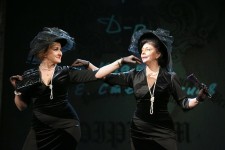 у виставі Суміш небес і балагана 