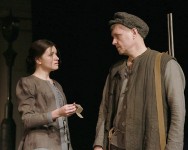 у виставі Добрі люди... 